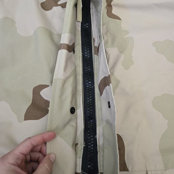 Military cold weather desert camouflage Mens Sz Medium Regular - Picture 10 of 12